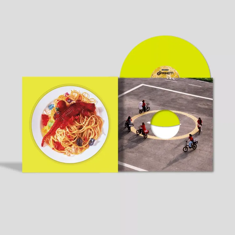 LE SSERAFIM - SPAGHETTI NEON YELLOW VER.