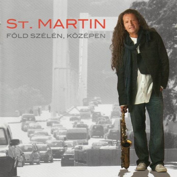 ST.MARTIN - FÖLD SZÉLÉN,KÖZÉPEN