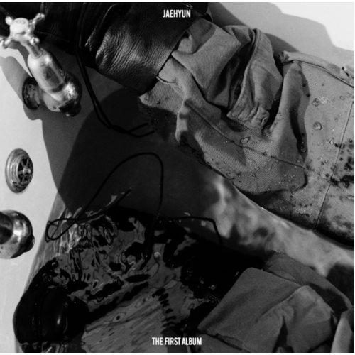 Jaeh Yun - THE 1ST ALBUM 'J'/J VER.