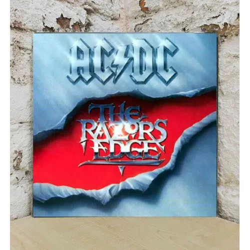 RAZOR'S EDGE -LTD/HQ-
