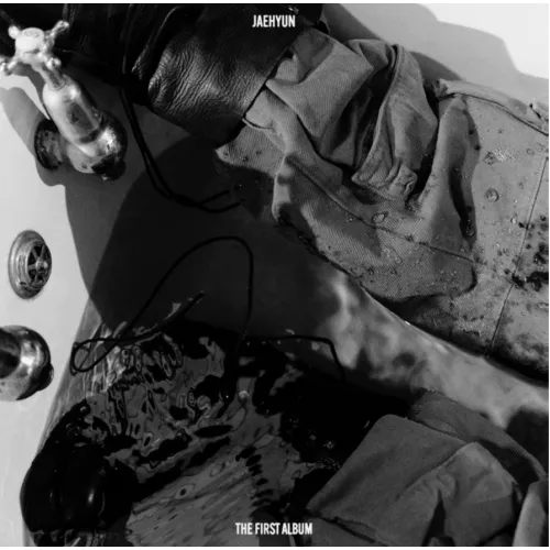 THE 1ST ALBUM 'J'/J VER.