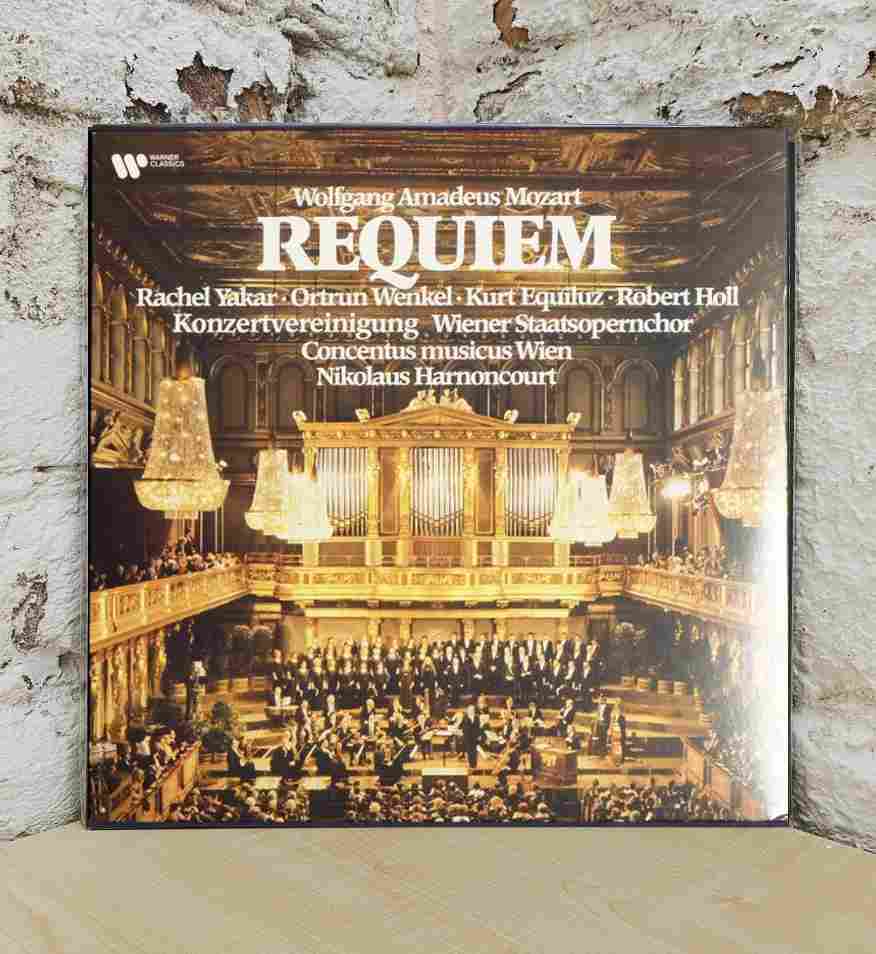 MOZART: REQUIEM