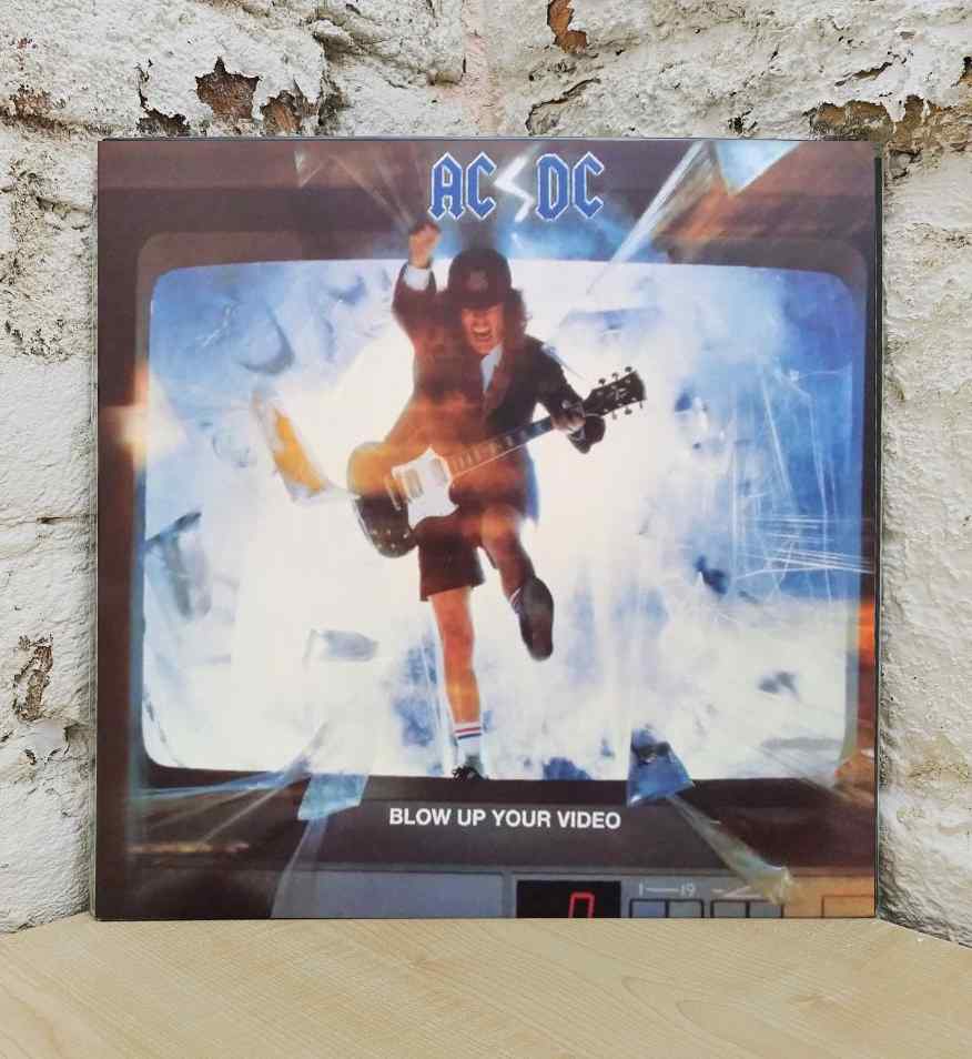 BLOW UP YOUR VIDEO