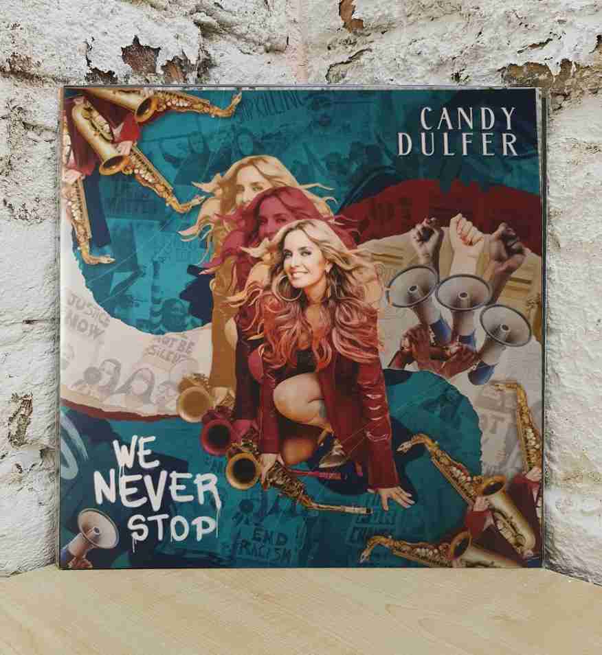WE NEVER STOP -TRANSPAR-