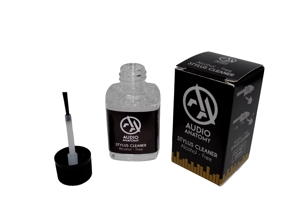 AUDIOPHILE MINOSÉGU TU/FEJ TISZTÍTÓ FOLYADÉK PUHA KEFÉVEL- ALKOHOLMENTES - 30ML