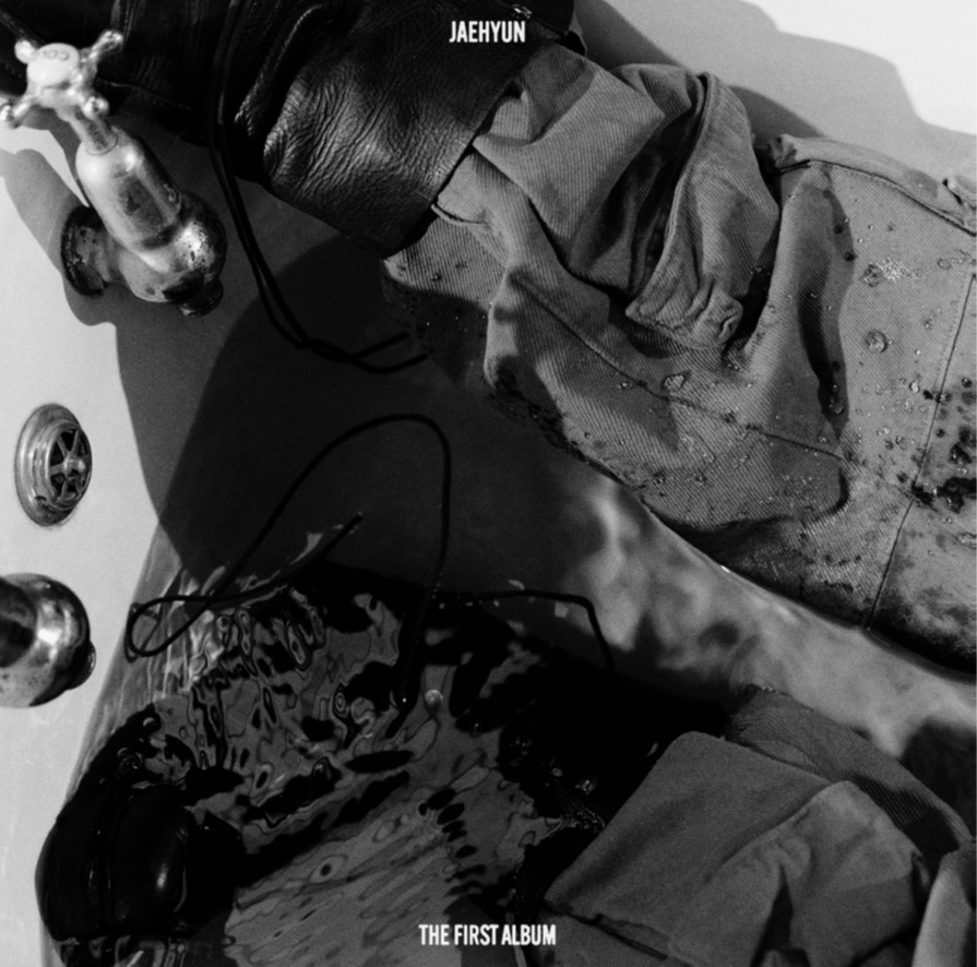 THE 1ST ALBUM 'J'/J VER.